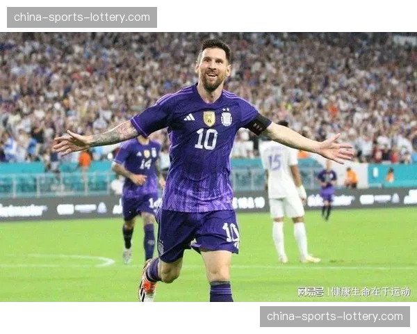 新生代中量级“四小天王”捉对厮杀，谁能率先获得挑战权？